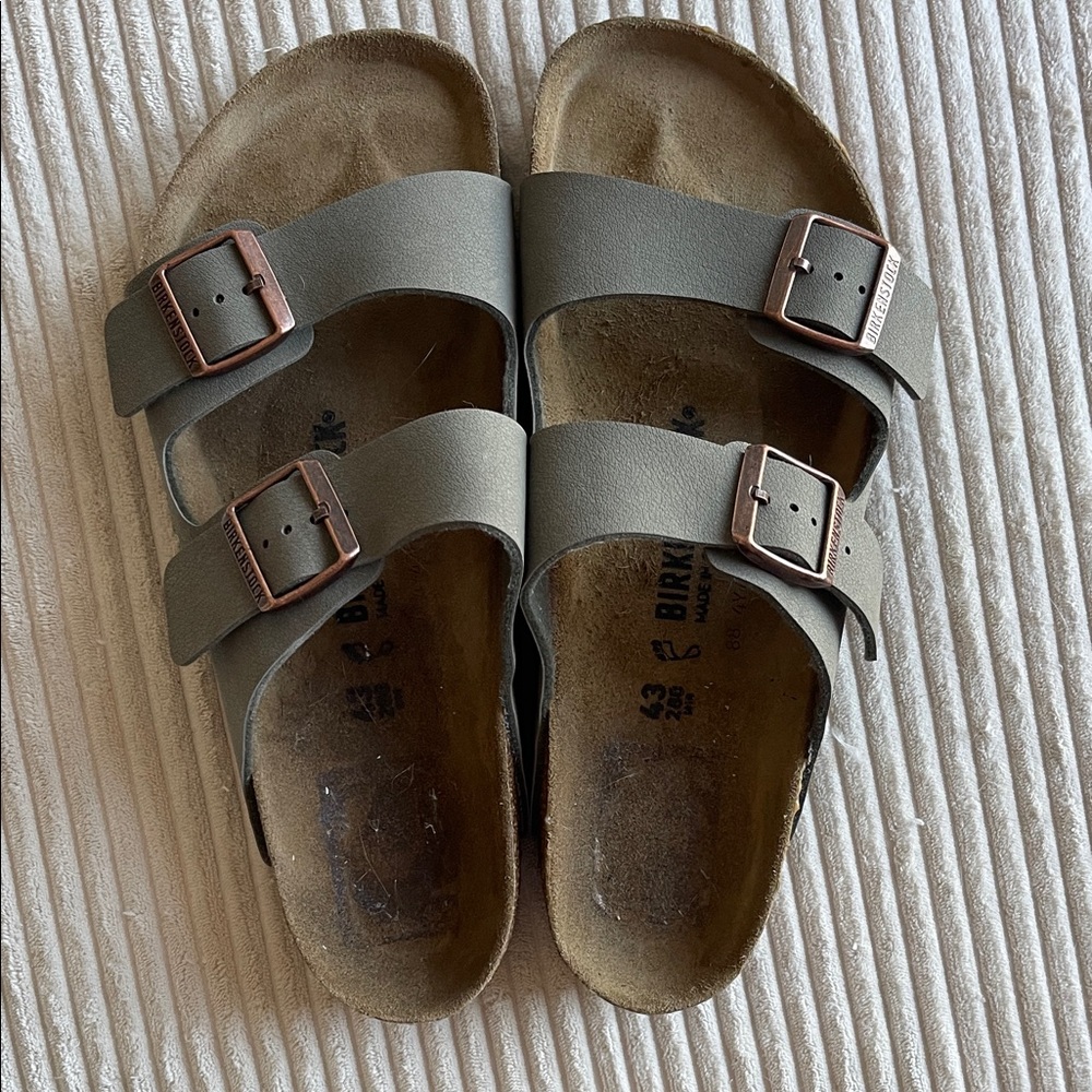 NWOT Birkenstock Arizona
